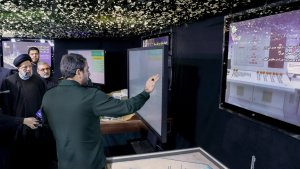 Dr Raisi's visit to exhibition of strategic plans/ Online communication with those involved in 11 large projects under construction
