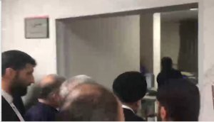 خوش‌و‌بش رئیس‌جمهور با بیماران بستری در بیمارستان شهید سلیمانی فردیس

