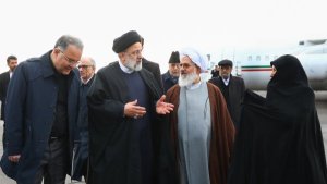 Dr Raisi enters Zanjan province
