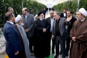 Modern glass greenhouse town of Zanjan province put into operation