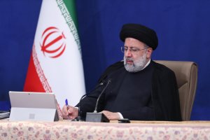 دکتر رئیسی در پیامی درگذشت استاندار آذربایجان شرقی را تسلیت گفت