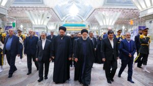 President, cabinet members renew allegiance with ideals of the Great Founder of Islamic Revolution
