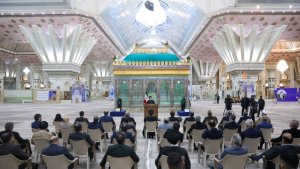 Imam (RA) taught us that progress can be achieved by preserving foundations and principles/ Imam Khomeini's (RA) anti-arrogance doctrine continues strongly in Islamic Revolution/ Elections one of irreplaceable manifestations of Imam (RA)'s belief in people

