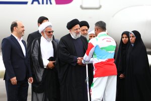 ورود رئیس جمهور به استان هرمزگان