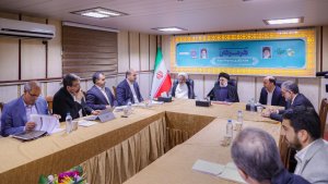 Start of executive measures for completion of Persian Gulf bridge by Qeshm Free Zone Organisation / Investigating reasons for banning establishment of industrial units in Makoran coastal strip with presence of Department of Environment
