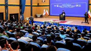 مراسم تجلیل از مدال‌آوران المپیادهای علمی جهانی و جشن احیای باشگاه دانش‌پژوهان جوان