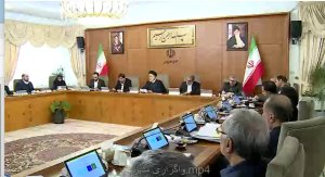 واگذاری مدیریت دولتی کارخانه‌ها و شرکت‌ها به سهام‌داران/ مطلقا کالایی که در داخل تولید می‌شود، وارد نشود