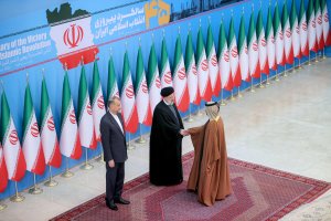 هنأ السفراء لدی الدول الخارجیة ذکری انتصار الثورة الاسلامیة الایرانیة المبارکة