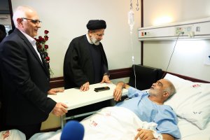 عیادت دکتر رئیسی از تعدادی از جانبازان دفاع مقدس