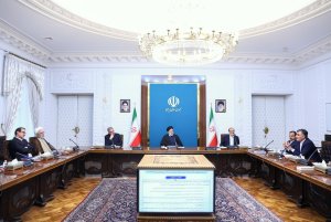 تاکید دکتر رئیسی بر ضرورت توجه به حفظ سرمایه‌های صندوق توسعه ملی به عنوان صندوقی بین نسلی/ توجه ویژه صندوق توسعه ملی به سرمایه‌گذاری در بخش انرژی و نیرو و حمایت جدی از بخش خصوصی/ 3 مصوبه هیئت امنا در خصوص شیوه اخذ مطالبات صندوق از دستگاه‌های اجرایی
