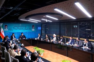 معاونت علمی نقش موثری در شتاب‌دهندگی به دستگاه‌های مختلف کشور و همچنین ایجاد و توسعه زنجیره فعالیت‌های دانش‌بنیان دارد/ نگاه معاونت علمی باید به تامین نیازهای کشور و توأمان تلاش برای عقب نماندن از قافله علمی جهانی باشد/ ضرورت کمک به توانمندسازی بخش خصوصی و حمایت‌گری و تسهیل‌گری فعالیت‌های دانش‌بنیان
