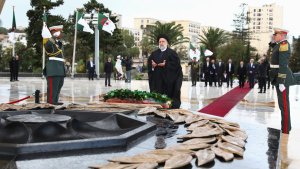 Dr Raisi pays tribute to martyrs of Algerian revolution
