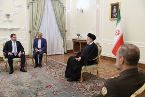 دیدار وزیر دفاع ارمنستان با رئیس جمهور