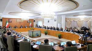 Report of members of economic team on gov't actions, achievements for one year/ Dr Raisi: Cabinet members should not be satisfied with current achievements, should double their efforts.

