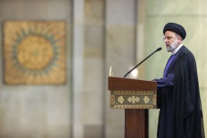 رئیس الجمهوریة لدی استقباله السفراء و القائمین بالأعمال للدول الاسلامیة فی طهران