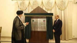 تسمیة إحدی الشوارع الکبیرة و الرئیسیة فی اسلام أباد باسم «ایران»