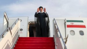 Dr Raisi leaves Islamabad for Lahore
