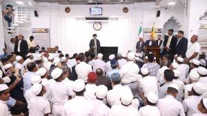 تنفیذ المشروع التنموی الضخم من قبل الشرکات الایرانیة،‌ رمز للتعاون الناجح للبلدین/ یجب ان تطالب الشعوب المسلمة و الیهودیة و المسیحیة و البوذیة حقوق الفلسطینیین المضیعة من الدول الداعمة للکیان الصهیونی/ الیوم مقاومة‌ التی تتصدی لنظام الهیمنة مطمح نظر و لافتة للانتباه من جانب شباب المنطقة