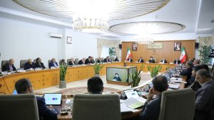 Dr Raisi: Today in the West, we are witnessing a clear conflict between honour and evil/ Oil minister's report on profit of 12 trillion tomans of a refinery, which was supposed to be handed over for free in previous government because it was unprofitable/ Announcement of reduction of money growth rate from 33 to 16 percent by central bank governor
