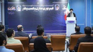 Development of optical fibre network a key cultural infrastructure of country/ Qom province benefiting from this network is of particular importance due to its irreplaceable role in content production

