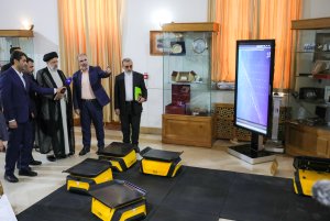 بازدید رئیس جمهور از نمایشگاه آخرین خدمات و دستاوردهای وزارت ارتباطات و فناوری اطلاعات