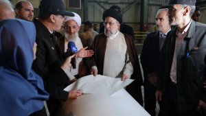 Dr Raisi visits restored factory of Mazandaran Wood and Paper Industries/ Increasing production capacity from 4,700 tons to over 120,000 tons/ Restoring factory worth 11 trillion tomans which was supposed to be sold for 480 billion tomans

