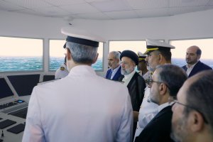 بازدید دکتر رئیسی از سامانه شبیه‌ساز پل فرماندهی کشتی در دانشگاه علوم دریایی امام خمینی (ره)