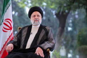 خادم ملت ایران در مسیر خدمت به شهادت رسید
