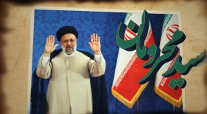 مستند گزارشی سید محرومان/ روایتی از زندگی آقایسید ابراهیم تا آیت الله شهید رئیسی 