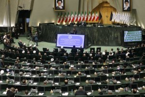 محبوبیت شهید آیت‌الله رئیسی در دل ملت ثابت کرد هیچ عمل صالحی بالاتر از خدمت صادقانه نیست/ اخلاص، ساده‌زیستی، خستگی‌ناپذیری، مردم‌داری و عشق به محرومین از ویژگی‌های خادم جمهور بود/ تاکید بر نقش برجسته رئیس جمهور شهید در ارتقای جایگاه جمهوری اسلامی ایران در منطقه و جهان