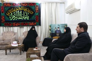 حضور در منزل رئیس جمهور شهید