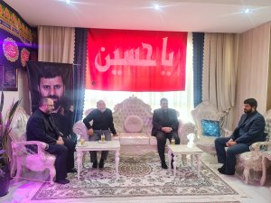 دیدار دکتر مخبر با خانواده سردار شهید سید مهدی موسوی/ شهید موسوی با دلدادگی به آیت‌الله رئیسی پا به پای ایشان در ماموریت‌ها حضور می‌یافت