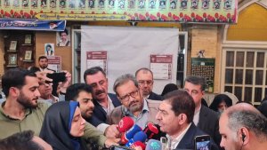 Dr Mokhber cast his vote at the election headquarters/ Acting President visits polling stations of Lorzadeh Mosque and Hosseinieh Ershad/ Dr Mokhber: Participation in election good, enthusiastic/ We have no problem in terms of security

