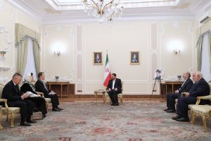 دکتر مخبر: راه‌اندازی کریدور شمال-جنوب تاثیر زیادی در ارتقای همکاری‌های ایران و قزاقستان و نیز دیگر کشورهای منطقه دارد/ سفیر قزاقستان: فعال شدن بخش‌های خصوصی دو کشور برای بالفعل شدن ظرفیت‌های متقابل مهم است
