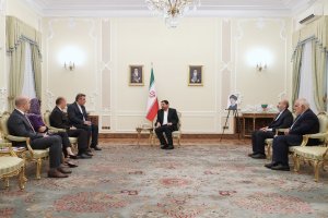 دکتر مخبر: روابط سیاسی ایران و مجارستان باید با تکیه بر گسترش تعاملات اقتصادی پشتیبانی شود/ سفیر مجارستان: روابط دو کشور دیرینه، تاریخی و به دور از هرگونه مشکل بوده است
