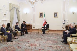 دکتر مخبر: تشابهات فرهنگی زمینه خوبی برای توسعه تعاملات ایران و اسپانیا است/ تجلیل از پشتیبانی اسپانیا از طرح دعوی علیه رژیم صهیونیستی در دادگاه لاهه/ قدردانی سفیر اسپانیا از نقش اثرگذار ایران در معادلات جهانی و استقرار صلح و ثبات در منطقه/ اسپانیا از همه توان خود برای تثبیت صلح پایدار در منطقه غرب آسیا استفاده می‌کند
