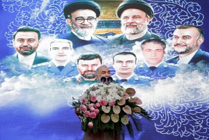 مراسم اربعین شهادت رئیس جمهور و همراهان در حرم مطهر رضوی