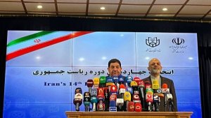 Acting President visits election headquarters of Ministry of Interior/ Dr Mokhber cast his vote/ Acting President's field visit to a number of polling stations in Tehran/ Dr Mokhber: Elections are being held in complete safety and security
