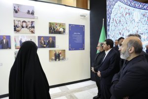بازدید از نمایشگاه دستاوردهای دولت در حوزه سیاست خارجی