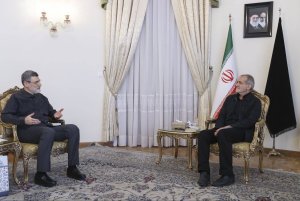 دیدار رئیس بنیاد شهید و امور ایثارگران با دکتر پزشکیان
