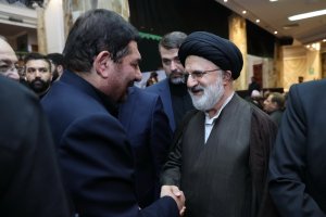 حضور در مراسم یادبود پدر شهیدان حجازی