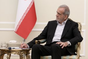 دیدار رئیس مجلس ازبکستان با رئیس جمهور
