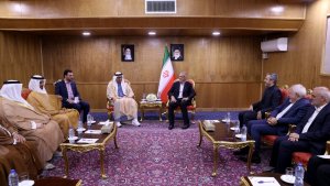 Dr Pezeshkian: Cementing Tehran-Abu Dhabi interactions should lead to real unity, cohesion between Islamic countries/ Abdullah bin Zayed: UAE open to development of relations with Iran at all levels
