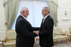 رژیم صهیونیستی قادر به رهایی از پیامدهای سیاست اشغالگری و تروریسم خود نیست /در پاسداری از تمامیت ارضی و عزت و اعتبار خود کوتاهی نخواهیم کرد/صهیونیست‌ها به زودی نتایج اقدام بزدلانه و تروریستی خود را خواهند دید
