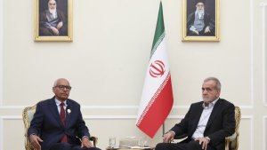 President: We are pleased with the reopening of embassies and steps forward in Tehran-Khartoum relations/ Hosein Awad: We are interested in further deepening relations with Iran