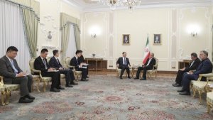 الدکتور بزشکیان: تتمتع ایران و الصین بالامکانیات الزاخرة من أجل التعاون الثنائی/ دعا دولة الصین ان تستخدم قصاری امکانیاتها لادانة الجرائم التی یرتکبها الکیان الصهیونی/ الممثل الخاص للرئیس الصینی: ایران دولة هامة فی المنطقة و شریکة استراتیجیة بالنسبة الی دولة الصین/ أعرب عن تقدیره لمواقف مؤملة التی اتخذها الرئیس الایرانی بخصوص تنمیة الشراکة المتینة بین البلدین