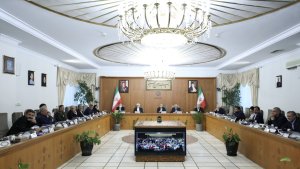 Dr Pezeshkian: All capacities used for electricity production, offices should have maximum savings/ Request to people for maximum savings in electricity consumption/ Report of Minister of Energy on measures taken to manage consumption in conditions of increasing minimum temperature

