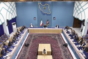 قدم اول دولت چهاردهم جلب رضایت و تکریم مردم در دستگاه‌های اجرایی است/ نه به دنبال یافتن مقصر برای مشکلات، بلکه به دنبال حل مسائل هستیم/ نمایندگان پایبندی به وفاق را در عمل نشان دهند
