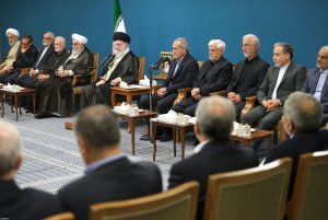 دیدار رئیس‌جمهور و اعضای هیئت دولت چهاردهم با رهبر معظم انقلاب اسلامی