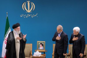 دیدار رئیس جمهور و اعضای هیئت دولت چهاردهم
با رهبر معظم انقلاب اسلامی